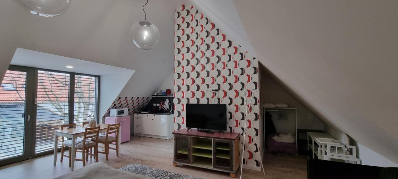 Vankoska Apartman Тихань Экстерьер фото